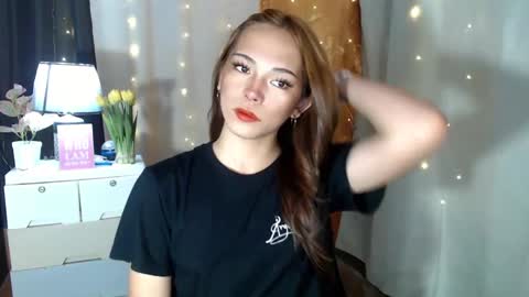 Snapshot of shawntel_cutiee chatting on 01/09/25, 04:30 shawniee 3 online show from 01/09/25, 04:30