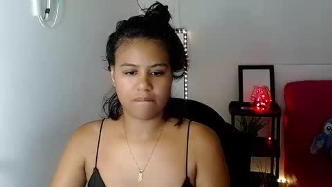 Snapshot of shawnycarson chatting on 04/29/26, 06:14 Shawny carson online show from 04/29/26, 06:14
