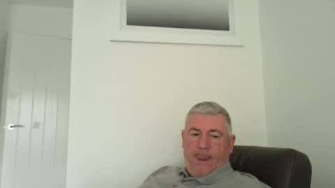 Snapshot of she52 chatting on 11/05/25, 08:58 she52 online show from 11/05/25, 08:58