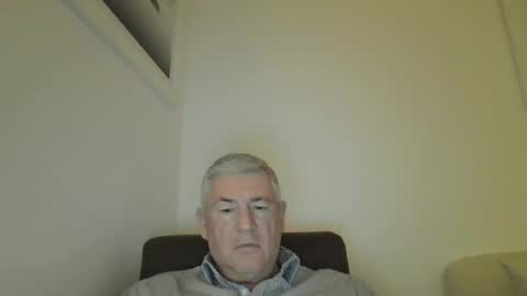 Snapshot of she52 chatting on 11/11/25, 04:40 she52 online show from 11/11/25, 04:40