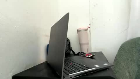 Snapshot of she_thick_n_sexxy chatting on 05/26/26, 10:22 Thick babe online show from 05/26/26, 10:22