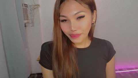 Snapshot of shealana69 chatting on 12/04/24, 03:54 MY IG Shealana69 online show from 12/04/24, 03:54