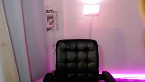 Snapshot of shealana69 chatting on 01/25/25, 12:05 MY IG Shealana69 online show from 01/25/25, 12:05