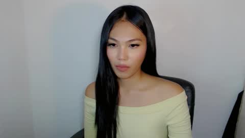 Snapshot of shealana69 chatting on 11/05/25, 01:38 MY IG Shealana69 online show from 11/05/25, 01:38