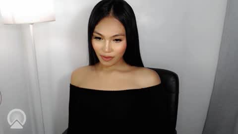 Snapshot of shealana69 chatting on 12/13/25, 09:20 MY IG Shealana69 online show from 12/13/25, 09:20