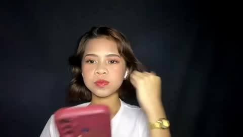 Evelyn online show from 04/18/26, 09:35