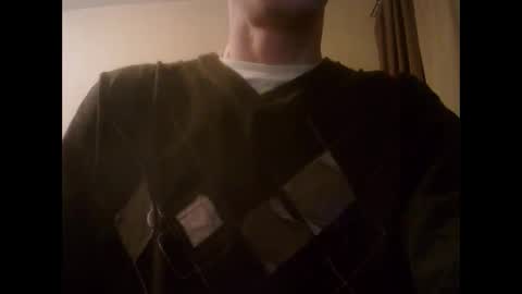 Snapshot of shedevr02 chatting on 02/04/25, 05:55 Roger online show from 02/04/25, 05:55