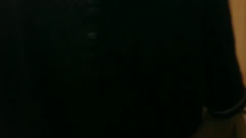 Snapshot of shedevr02 chatting on 10/17/25, 05:15 Roger online show from 10/17/25, 05:15