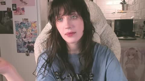 Snapshot of sheeny_shy chatting on 12/23/24, 09:40 Chiara online show from 12/23/24, 09:40