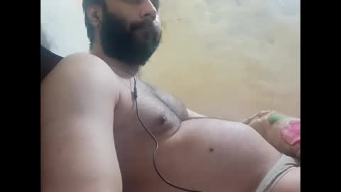 Snapshot of shehwaar_khan chatting on 12/16/25, 11:32 shehwaar_khan online show from 12/16/25, 11:32