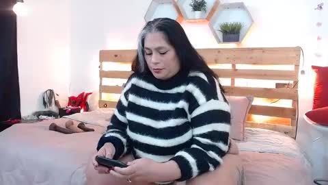 Snapshot of sheila_reeves27 chatting on 01/22/25, 03:18 Sheila Reeves online show from 01/22/25, 03:18