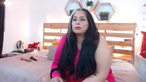 Snapshot of sheila_reeves27 chatting on 02/10/25, 06:03 Sheila Reeves online show from 02/10/25, 06:03