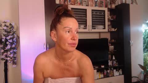 Sheila GMT 2 Tuesday Wednesday Friday Saturday Sunday- 8  5  online show from 10/15/25, 05:07