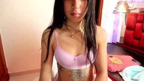 Snapshot of sheilly_brown chatting on 09/19/25, 07:03 sheilly_brown online show from 09/19/25, 07:03