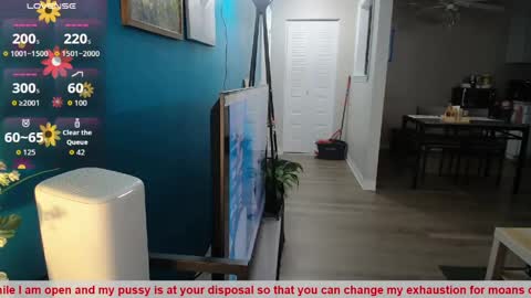 Snapshot of sheilyn_smith chatting on 05/27/26, 03:36 sheilyn_smith online show from 05/27/26, 03:36