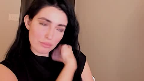 Snapshot of sheisallthat chatting on 12/20/25, 02:51 sheisallthat online show from 12/20/25, 02:51