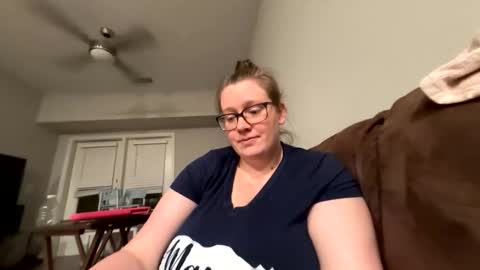 Snapshot of shelby0922 chatting on 11/18/25, 07:57 shelby0922 online show from 11/18/25, 07:57