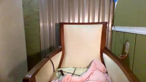 Red online show from 10/03/25, 02:41