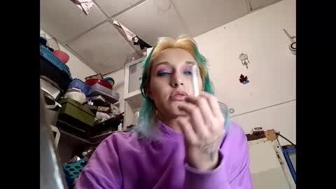 Snapshot of shelbybaby01 chatting on 03/12/25, 05:57 Shelby holes online show from 03/12/25, 05:57