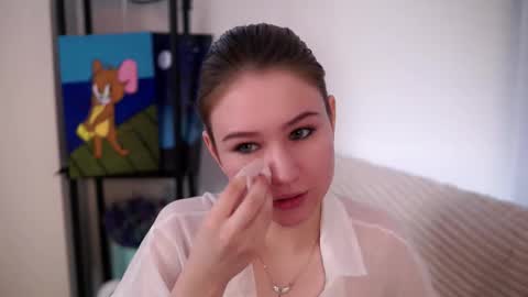 Lina online show from 02/25/26, 12:04