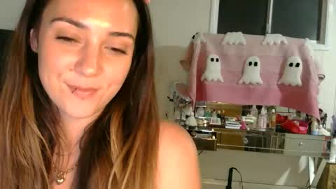 Rbgirl online show from 11/11/25, 12:27