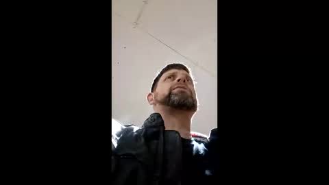 Snapshot of shellbulletburst chatting on 12/18/25, 07:42 caught up in you online show from 12/18/25, 07:42