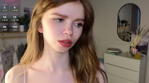 Snapshot of shelleyborom chatting on 03/07/25, 07:08 Sofia online show from 03/07/25, 07:08