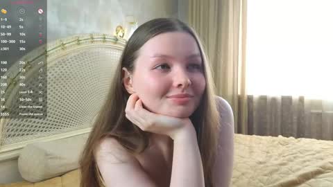 Kira online show from 03/04/25, 08:13