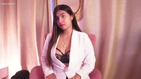 Snapshot of shelleymorell chatting on 07/15/26, 12:32 Transmission schedule Monday - Friday 715 am to 200 pm time Colombia online show from 07/15/26, 12:32