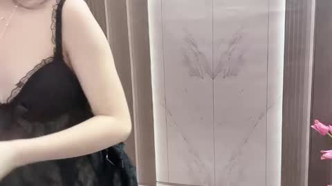 Shelly online show from 10/29/25, 03:20