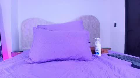 Shelsy online show from 11/17/25, 12:33