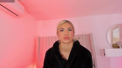 Snapshot of shelynna_azzul chatting on 05/11/26, 12:33 shelynna_azzul online show from 05/11/26, 12:33
