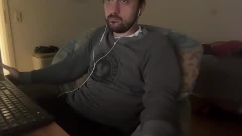 Snapshot of shenjungle1 chatting on 09/25/25, 11:47 shenjungle1 online show from 09/25/25, 11:47