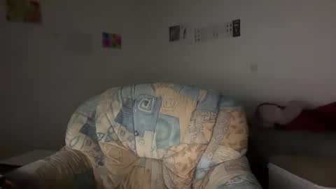 Snapshot of shenjungle1 chatting on 10/02/25, 09:00 shenjungle1 online show from 10/02/25, 09:00