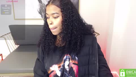 Snapshot of shenna_brunette_ chatting on 01/16/25, 01:04 Shenna online show from 01/16/25, 01:04