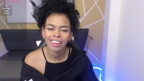 Snapshot of shenna_brunette_ chatting on 03/07/25, 01:29 Shenna online show from 03/07/25, 01:29