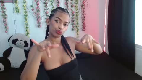 Snapshot of shenna_brunette_ chatting on 10/08/25, 08:50 Shenna online show from 10/08/25, 08:50