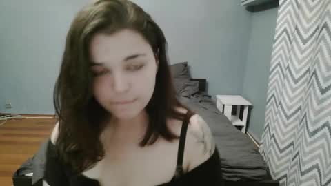 Snapshot of sheril_belton chatting on 10/03/25, 09:34 sheril_belton online show from 10/03/25, 09:34