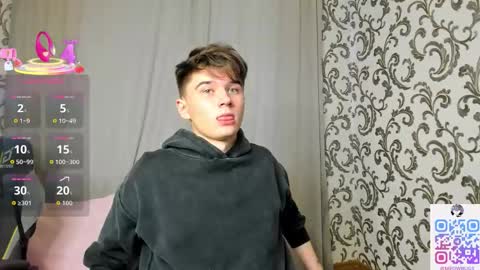 Snapshot of sherlockmax chatting on 09/10/25, 12:16 Max online show from 09/10/25, 12:16