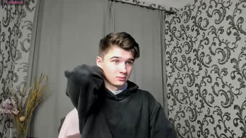 Snapshot of sherlockmax chatting on 09/24/25, 03:48 Max online show from 09/24/25, 03:48