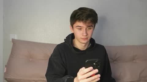 Snapshot of sherlockmax chatting on 10/24/25, 07:32 Max online show from 10/24/25, 07:32