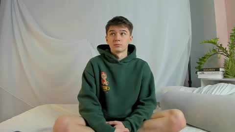 Max online show from 03/22/26, 06:55