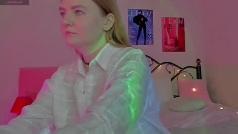 Snapshot of sherritate chatting on 01/06/26, 01:31 Sherri online show from 01/06/26, 01:31