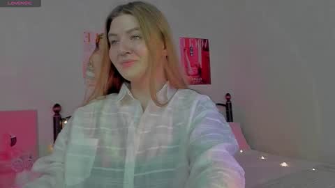 Snapshot of sherritate chatting on 01/18/26, 01:20 Sherri online show from 01/18/26, 01:20