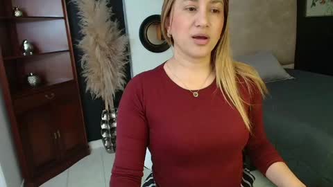 sheryl_jones online show from 05/12/26, 01:19