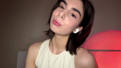 Snapshot of sheryllmafua chatting on 05/15/26, 12:45 Amy online show from 05/15/26, 12:45