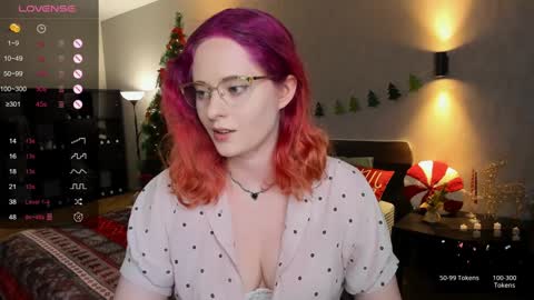 Snapshot of sheslinki chatting on 12/20/24, 12:16 Hello guys my name is Aemilia online show from 12/20/24, 12:16