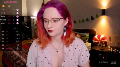 Snapshot of sheslinki chatting on 12/29/24, 02:27 Hello guys my name is Aemilia online show from 12/29/24, 02:27
