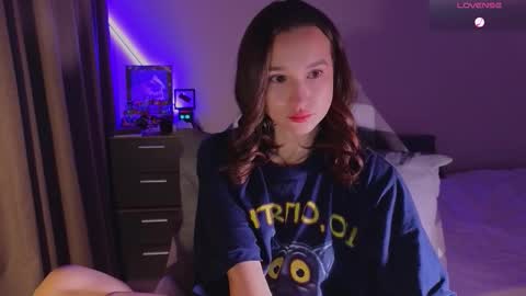 Snapshot of shey1i chatting on 10/14/25, 04:19 Sheyli online show from 10/14/25, 04:19