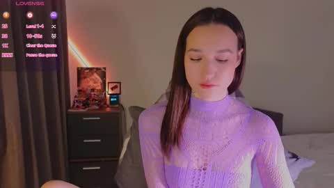 Snapshot of shey1i chatting on 10/31/25, 11:55 Sheyli online show from 10/31/25, 11:55